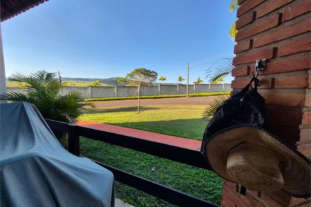 Chácara com 3 dormitórios à venda, 1200 m² por R$ 870.000,00 - Condomínio Ninho Verde II - Pardinho/SP