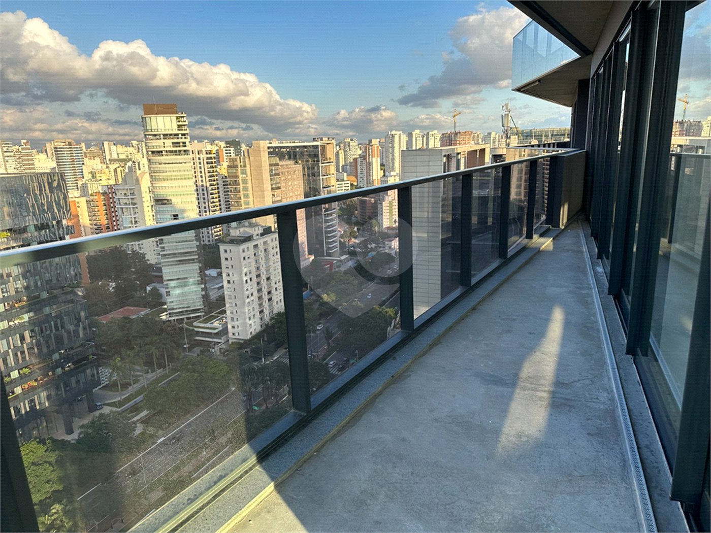 Apartamento à venda com 3 suítes em Vila Olímpia, São Paulo, SP