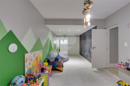 Casa Térrea à venda com 4 suítes em Jardim Marajoara, São Paulo, SP