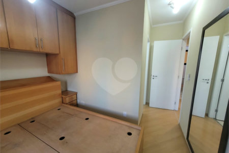 Apartamento para alugar com 3 quartos, sendo 1 suíte,  em Vila Hamburguesa, São Paulo, SP