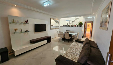 Casa à venda com 3 suítes em Vila Carrão, São Paulo, SP
