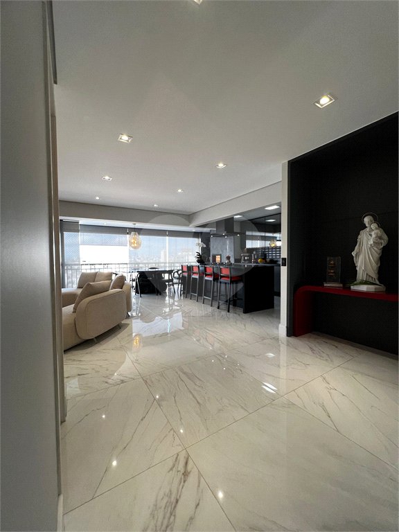 Apartamento à venda com 3 suítes no Centro, Mogi das Cruzes, SP