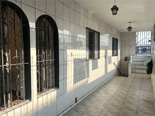 Casa à venda com 3 quartos em Horto, São Paulo, SP