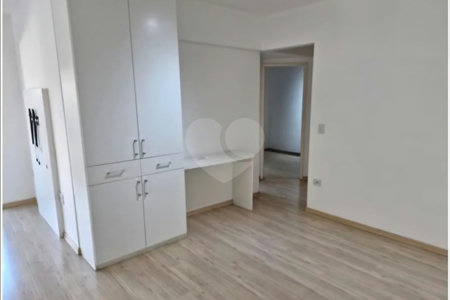 Apartamento à venda com 3 quartos, sendo 1 suíte, em Vila Indiana, São Paulo, SP