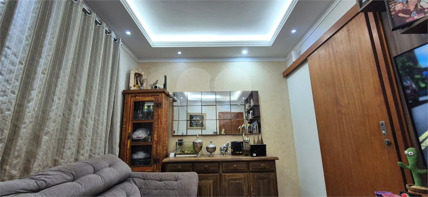 Casa à venda com 2 quartos, sendo 1 suíte, em Vila Vianelo, Jundiaí, SP