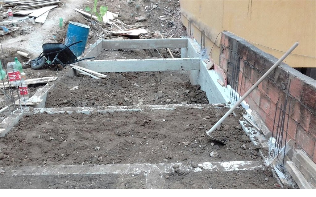 Terreno à venda em Santíssimo, Rio de Janeiro, RJ
