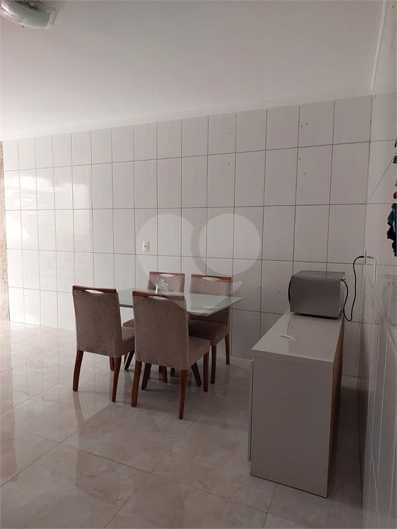 Sobrado à venda com 2 quartos, sendo 1 suíte, em Jardim Luciana, Itaquaquecetuba, SP
