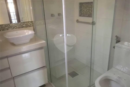 Casa à venda com 4 quartos, sendo 1 suíte,  em Vila Suissa, Mogi das Cruzes, SP
