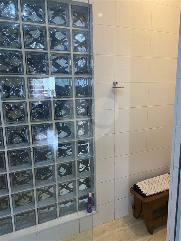 Apartamento à venda com 3 quartos, sendo 1 suíte,  em República, São Paulo, SP