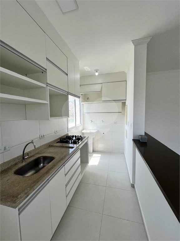 Apartamento à venda com 3 quartos, sendo 1 suíte, em Jardim Villaça, São Roque, SP