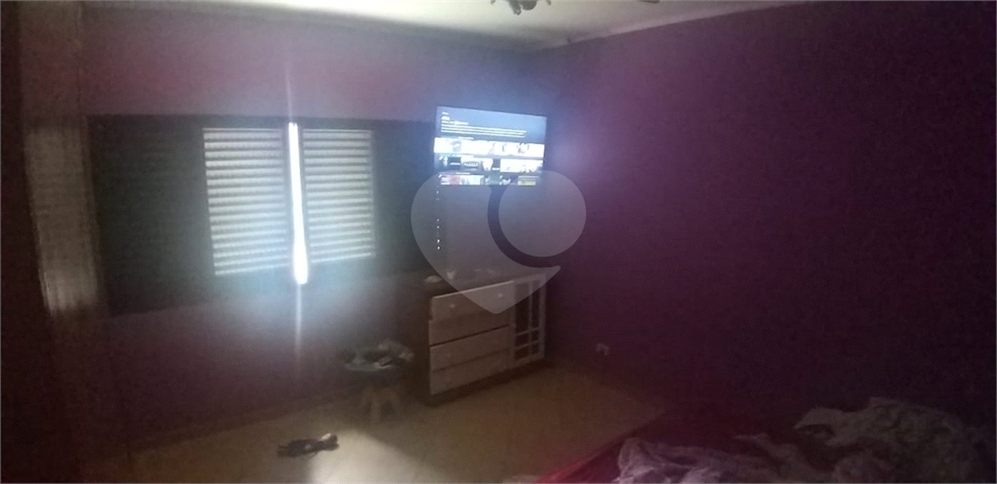 Sobrado à venda com 5 quartos, sendo 4 suítes, em Parada Inglesa, São Paulo, SP