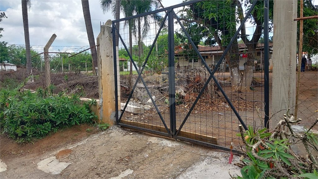 Chácara à venda com 4 quartos no Centro, Araçoiaba da Serra, SP