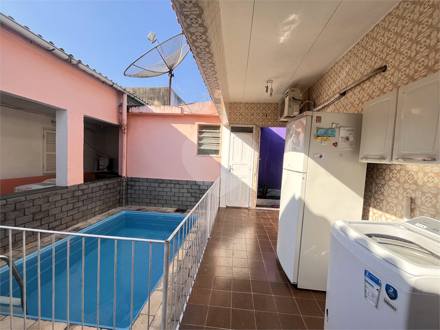 Casa à venda com 3 quartos, sendo 1 suíte,  em Campo Grande, Rio de Janeiro, RJ