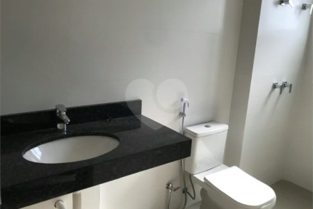 APARTAMENTO 02 DORMITÓRIOS COLADO NA USP