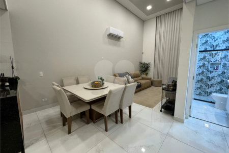 Casa à venda com 3 quartos, sendo 1 suíte, no condomínio Terras de São Francisco, Sorocaba - SP