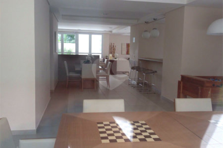 Apartamento à venda com 3 quartos, sendo 1 suíte,  em Jardim Parque Morumbi, São Paulo, SP