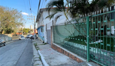 Sobrado à venda com 5 quartos, sendo 1 suíte,  em Vila Gustavo, São Paulo, SP