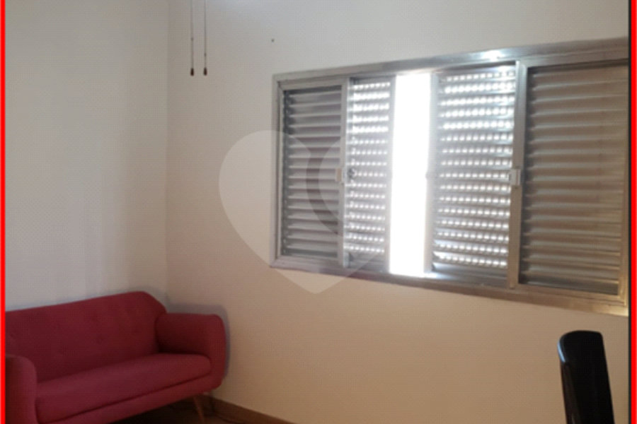 Sobrado à venda com 3 quartos em Jaraguá, São Paulo, SP