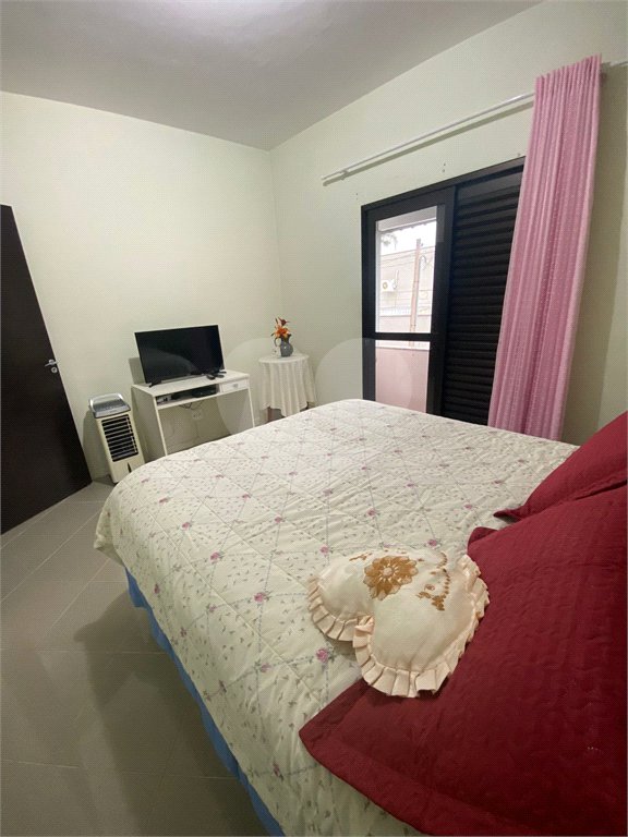 Casa Térrea à venda com 4 quartos, sendo 1 suíte,  em Vila Oliveira, Mogi das Cruzes, SP