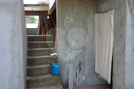 Casa à venda com 2 suítes no condomínio Ricieri, Mogi das Cruzes - SP