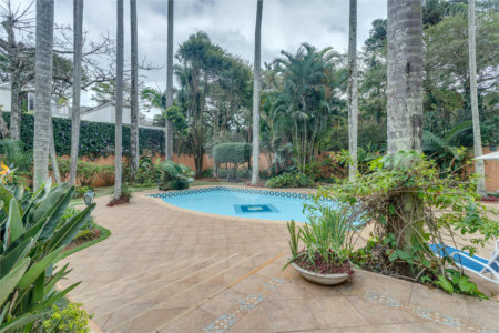 Casa à venda ou para alugar com 4 suítes em Alto da Boa Vista, São Paulo, SP