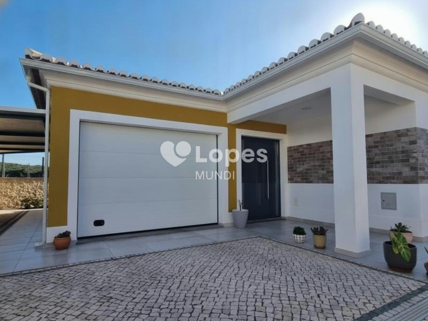 Casa com 3 quartos à venda em Mexilhoeira Grande, Portimão, Portugal – Piscina