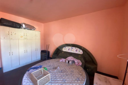 Sobrado à venda com 3 quartos em Vila Nivi, São Paulo, SP