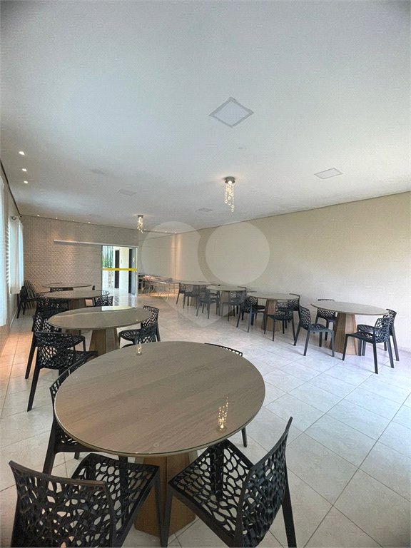 Casa à venda com 3 quartos, sendo 1 suíte,  no condomínio Montpellier, Mogi das Cruzes - SP