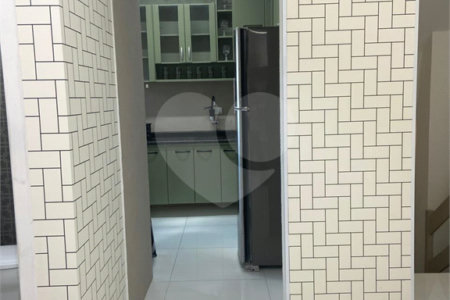 Casa de Vila à venda com 2 quartos, sendo 1 suíte, em Silveira, Santo André, SP