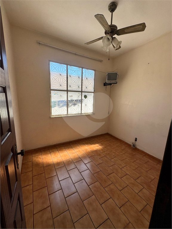 Casa Térrea à venda com 3 quartos em Campo Grande, Rio de Janeiro, RJ