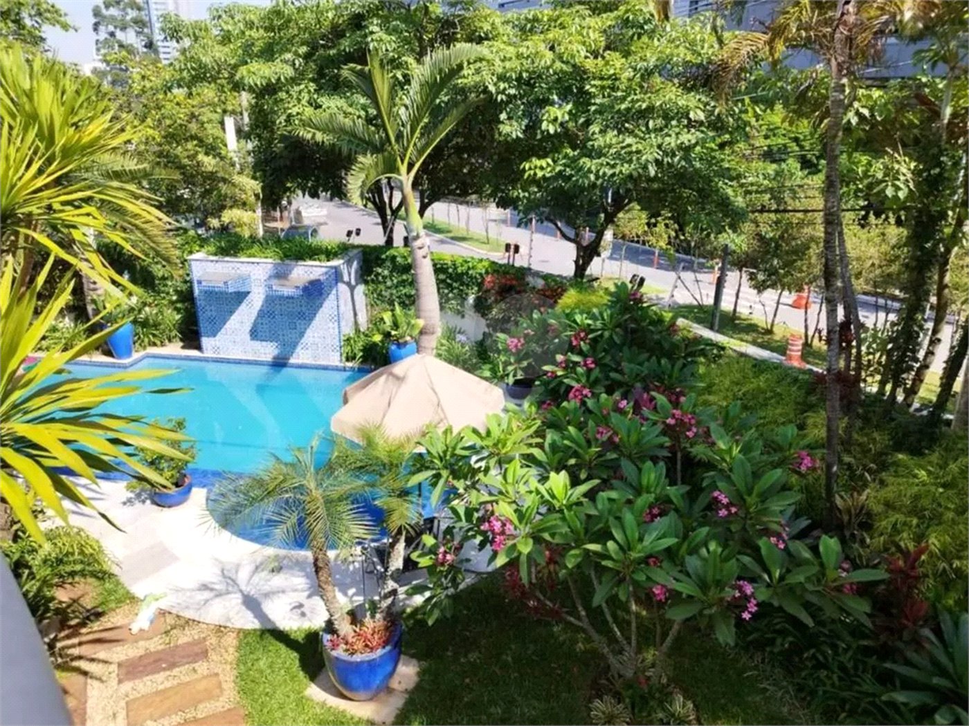 Casa à venda com 4 suítes no condomínio Solares da Cidade Jardim Vila America, São Paulo - SP