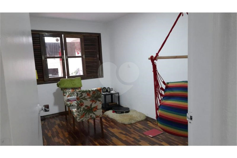 Casa à venda ou para alugar com 5 quartos, sendo 1 suíte, em Vila Romero, São Paulo, SP