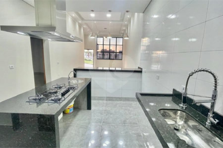 Casa à venda com 3 quartos, sendo 2 suítes, no condomínio Condomino Campos do Conde - Fase 2, Sorocaba - SP