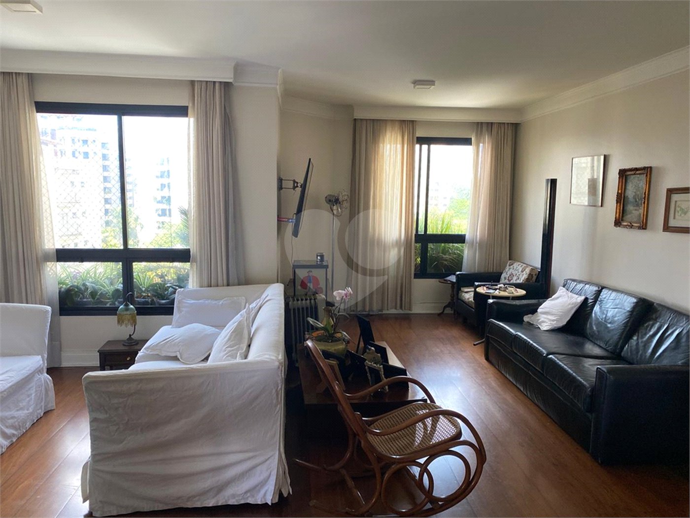 Apartamento à venda com 4 quartos, sendo 3 suítes, em Vila Morumbi, São Paulo, SP