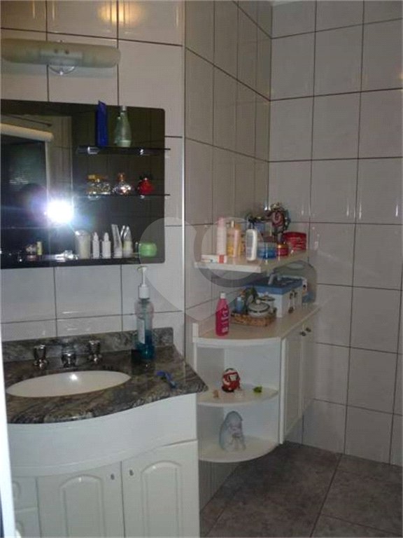 Casa à venda com 3 quartos, sendo 1 suíte, no condomínio Vivenda das Vinhas, Vinhedo - SP