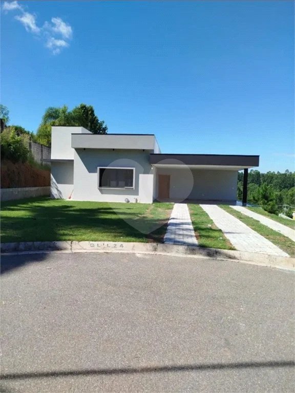 Casa à venda com 3 quartos, sendo 2 suítes, no condomínio Terra Caxambu, Jundiaí - SP