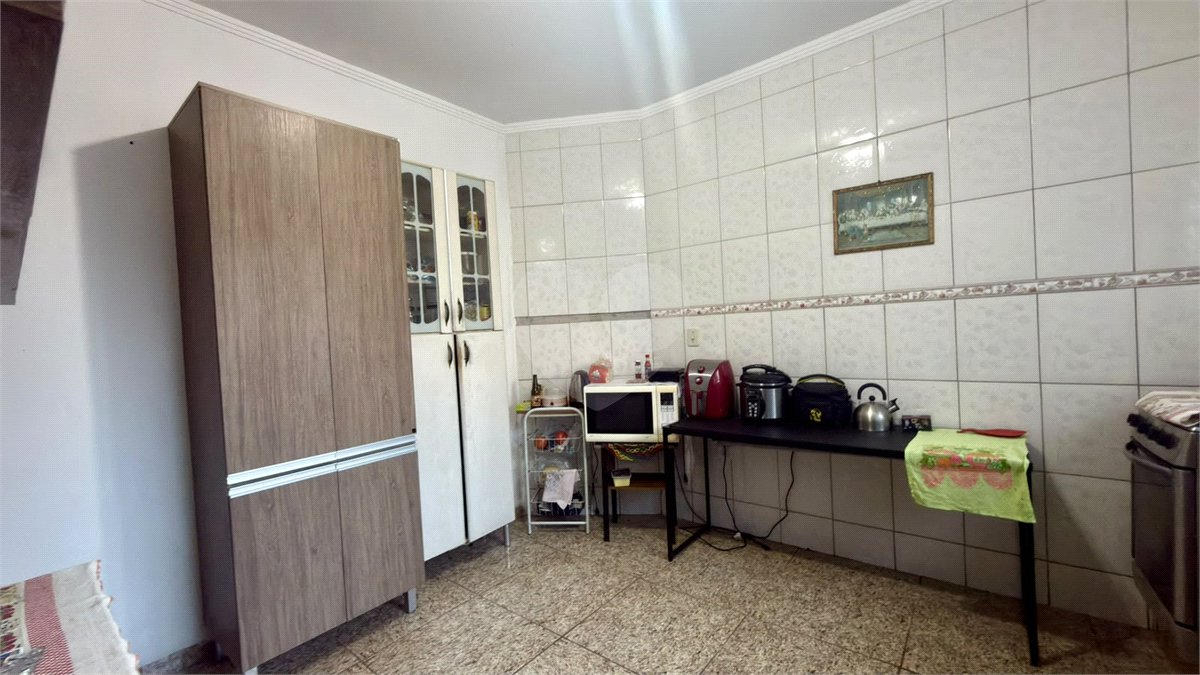 Sobrado à venda com 4 quartos, sendo 1 suíte, em Jardim Wanel Ville V, Sorocaba, SP