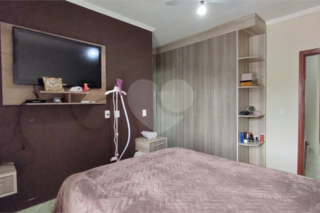 Casa à venda com 2 quartos, sendo 1 suíte, em Jardim São Lourenzo, Sorocaba, SP