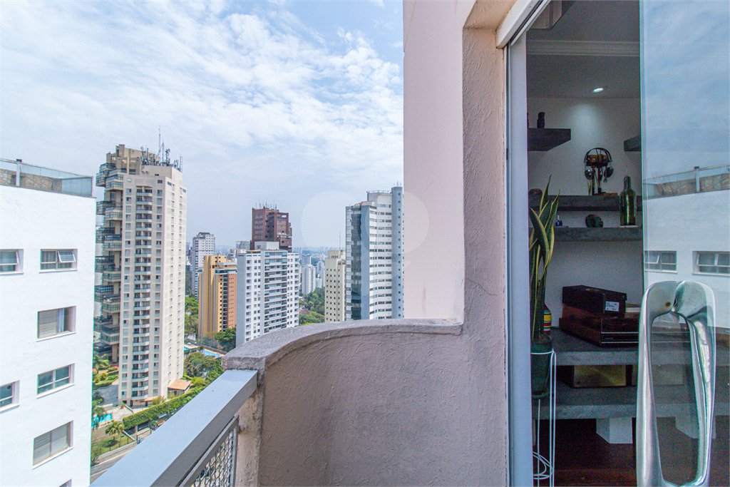 Cobertura à venda com 2 quartos, sendo 1 suíte, em Vila Andrade, São Paulo, SP
