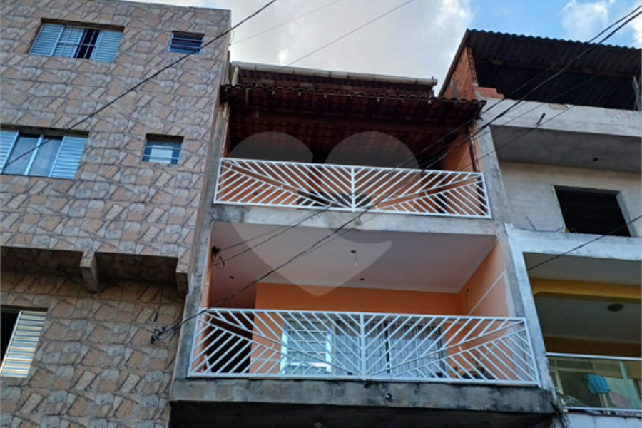 Sobrado à venda com 4 quartos, sendo 1 suíte, em Tremembé, São Paulo, SP