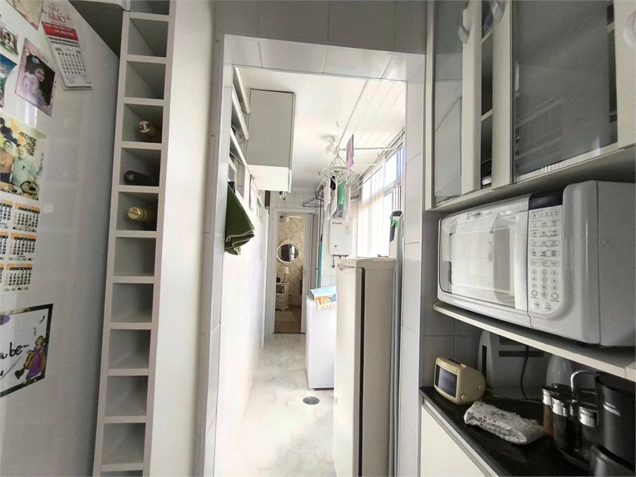 Apartamento à venda com 2 quartos, sendo 1 suíte, em Pinheiros, São Paulo, SP