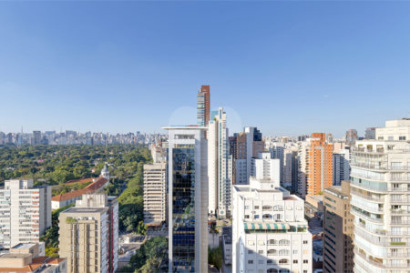 Apartamento à venda com 3 quartos, sendo 2 suítes, em Itaim Bibi, São Paulo, SP