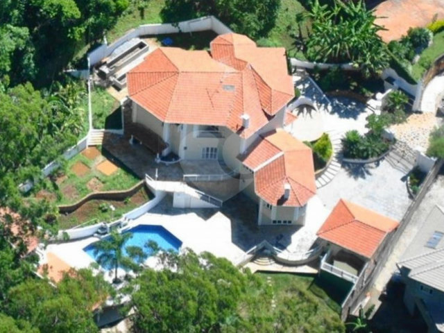 Casa à venda com 4 suítes no condomínio Praça Lagoa dos Patos,38, São Paulo - SP