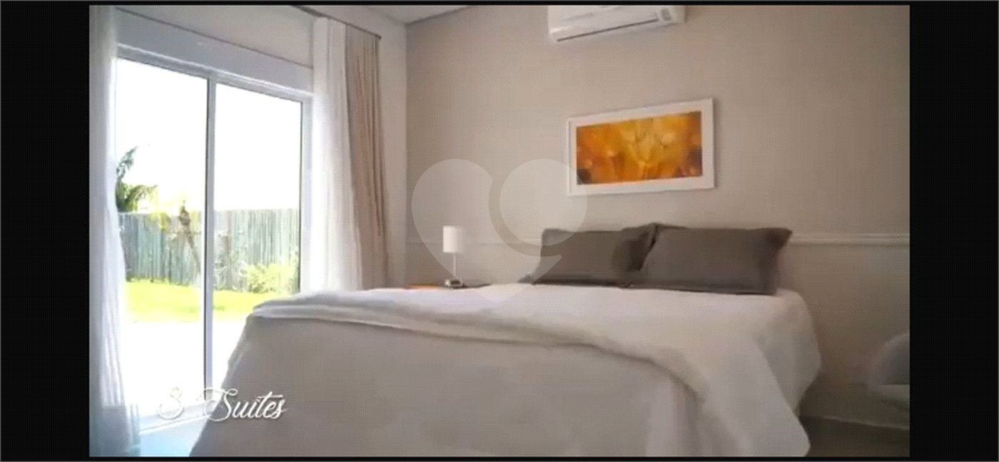 Casa à venda com 3 suítes no condomínio Vilagio Ipanema 1, Araçoiaba da Serra - SP