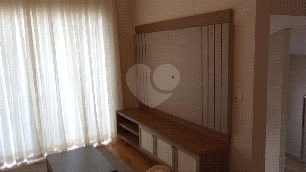 Casa à venda com 3 suítes no condomínio Picollo, Louveira - SP