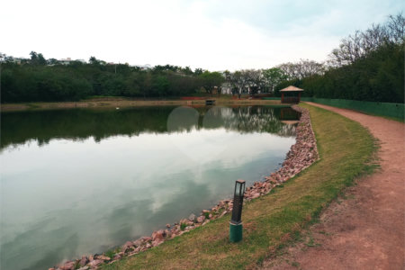 Terreno à venda no condomínio Residencial Arboretum, Vinhedo - SP