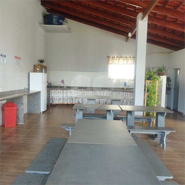 Apartamento à venda com 2 quartos, sendo 1 suíte,  em Estância Itaguaí, Caldas Novas, GO