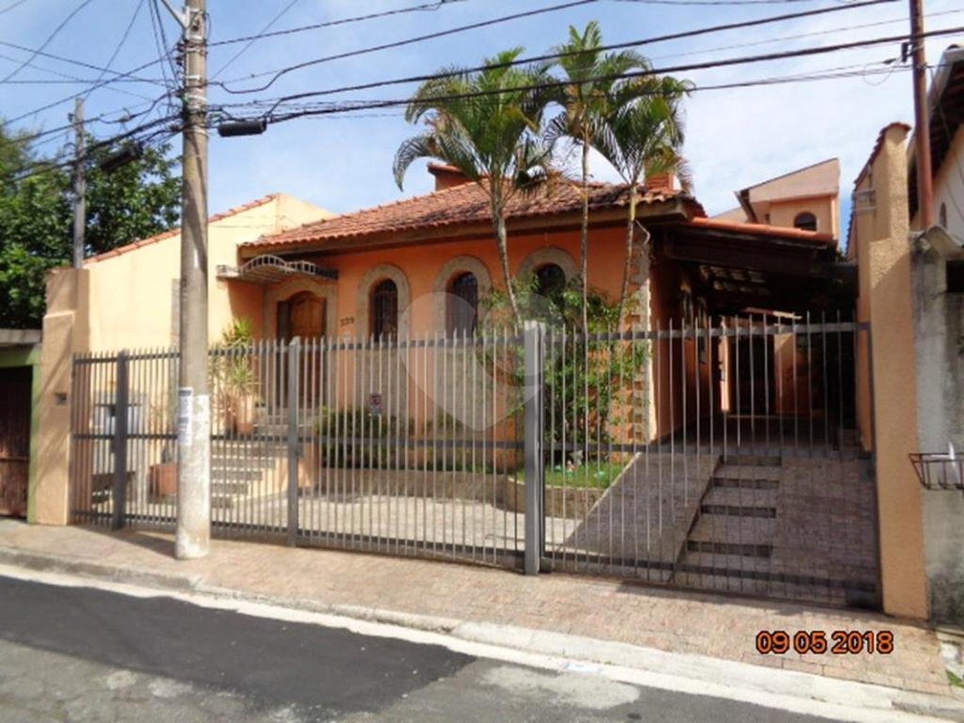 Casa Térrea à venda com 3 suítes em Ferreira, São Paulo, SP