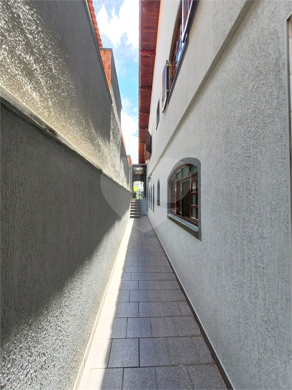 Sobrado à venda com 3 quartos, sendo 1 suíte,  em Jardim Pinheiros, São Paulo, SP