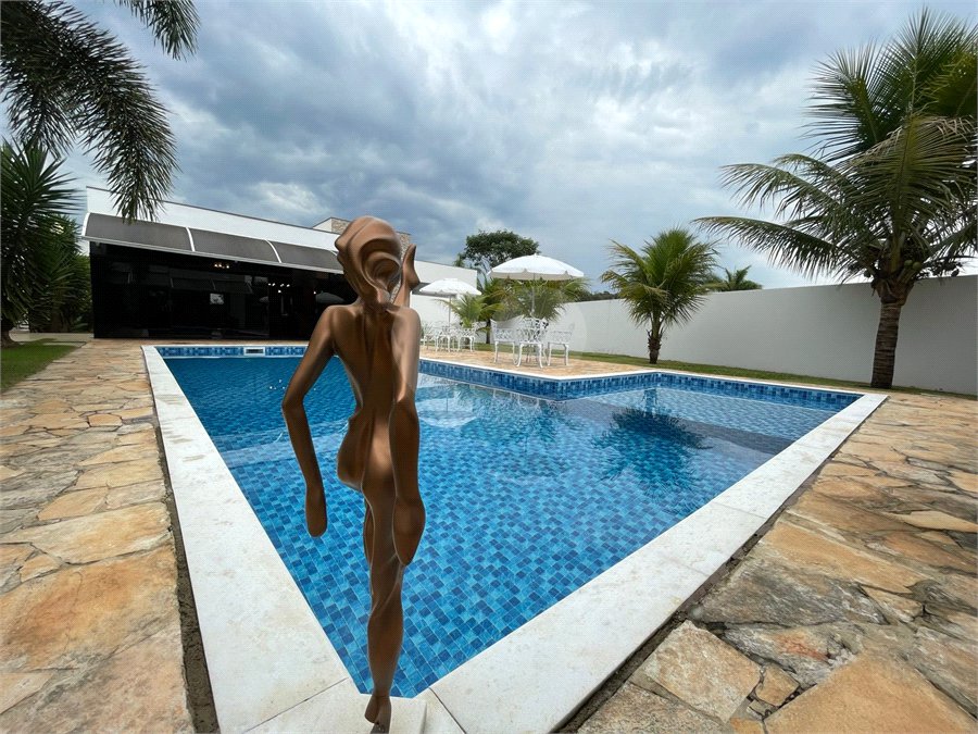 Casa à venda com 3 suítes no condomínio Village Ipanema I, Araçoiaba da Serra - SP